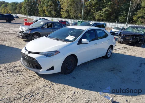 2017 Toyota Corolla L z USA, uszkodzony, nr VIN 2T1BURHE4HC898170